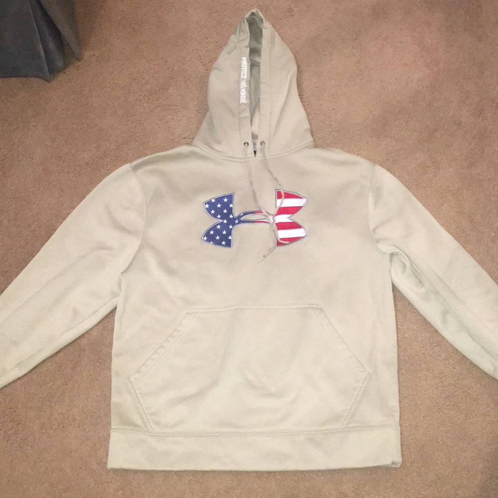 Men’s under amour hoodie small